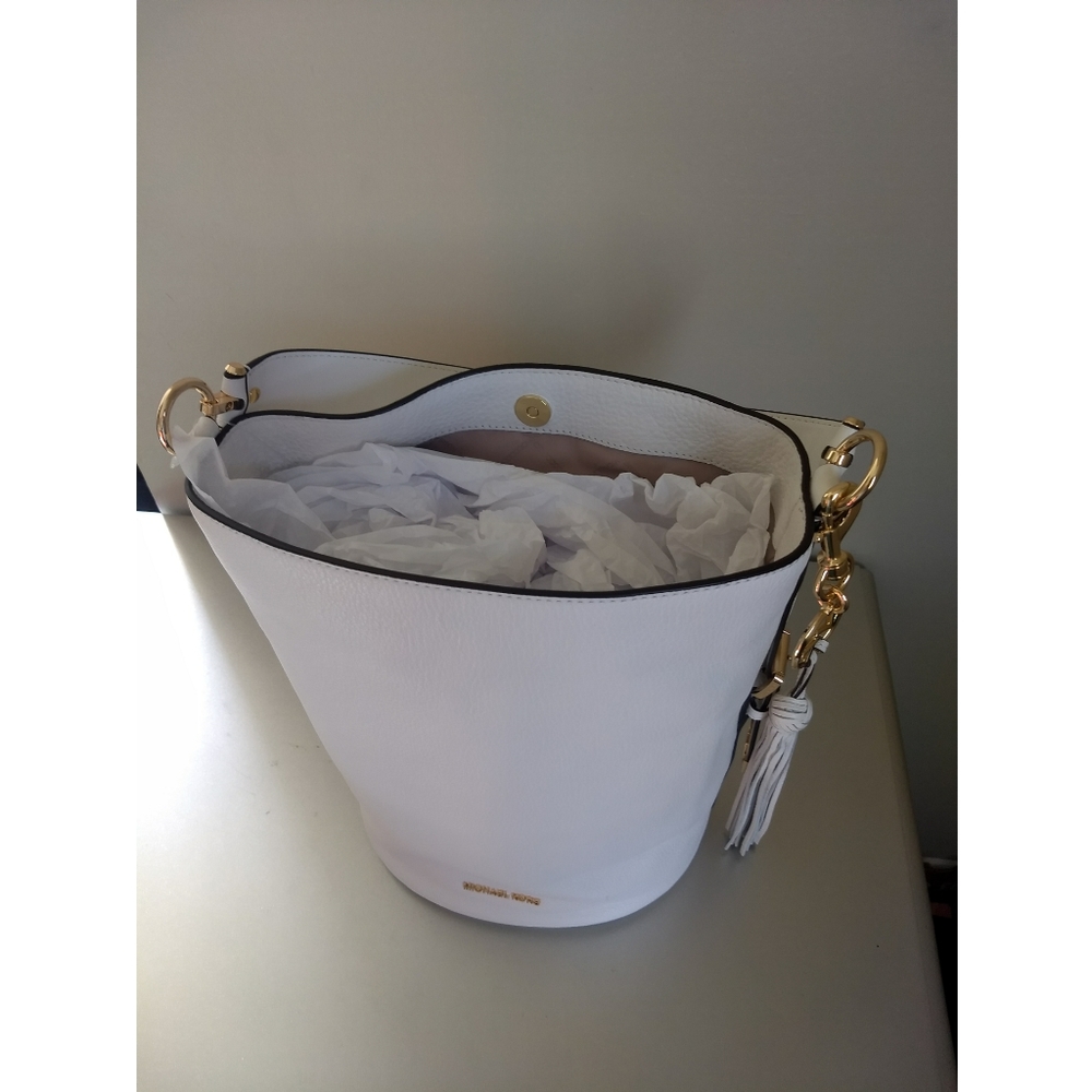 Michael Kors Bucket Bag